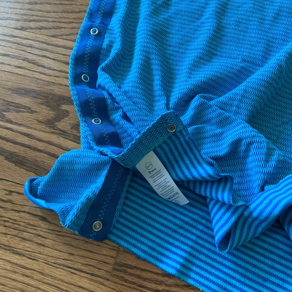 Ivivva reversible scarf - Picture 3 of 4